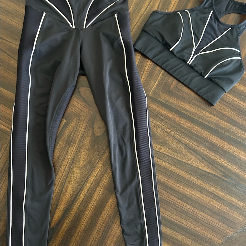 MICHI Black and White Women's Leggings+Top